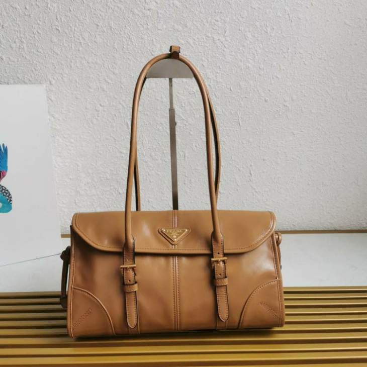 Picture of Prada Handbags _SKUfw176132104fw